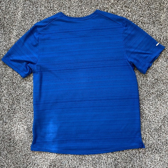 Nike Dri-Fit Running T-shirt. Men's size Medium. - Picture 9 of 13